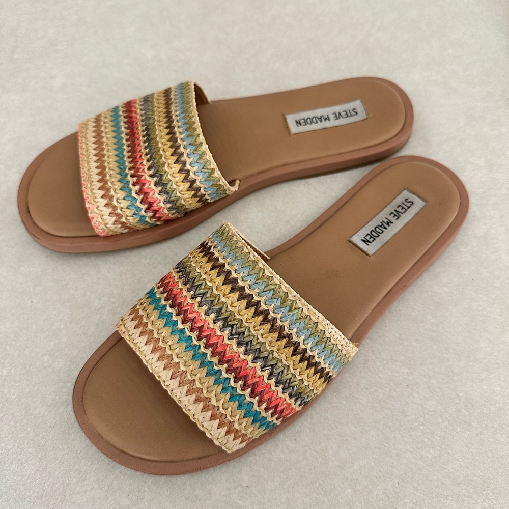 Steve Madden Zigzag Multicolor Slide Sandals